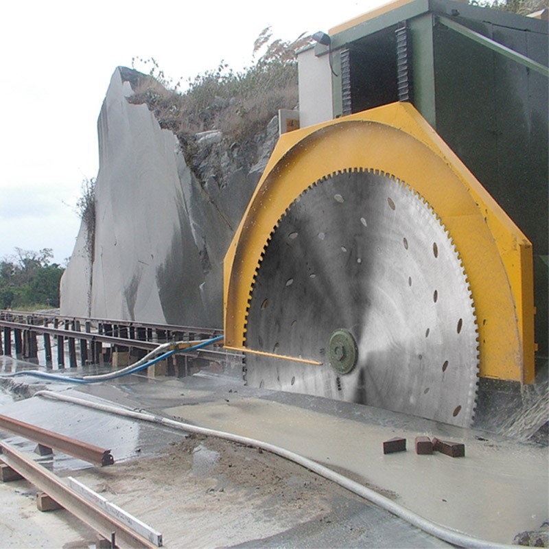 quarry granite block cutting